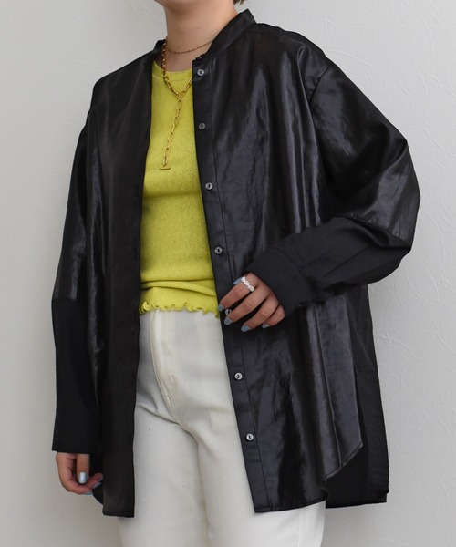 palm RICHE(ポームリシュ)の「レザーライクシアーシャツ(シャツ/ブラウス・レディース・ブラック/ベージュ/ブラウン・M)」の2枚目の写真