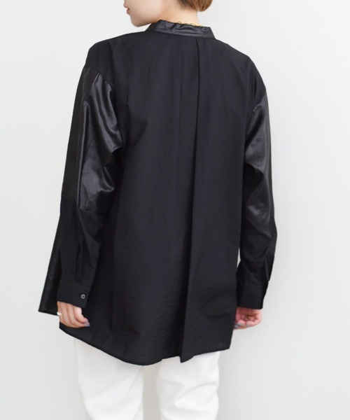 palm RICHE(ポームリシュ)の「レザーライクシアーシャツ(シャツ/ブラウス・レディース・ブラック/ベージュ/ブラウン・M)」の7枚目の写真