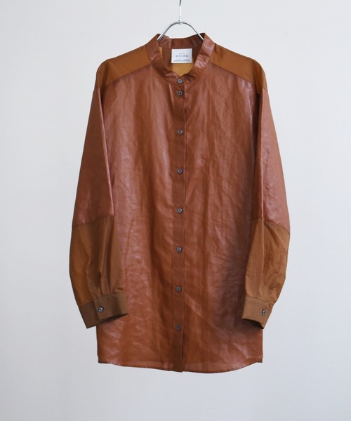 palm RICHE(ポームリシュ)の「レザーライクシアーシャツ(シャツ/ブラウス・レディース・ブラック/ベージュ/ブラウン・M)」の11枚目の写真