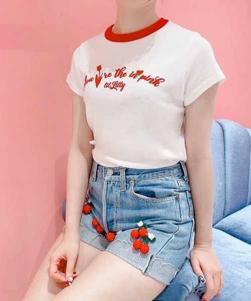 lilLilly(リルリリー)の「リンガープリントTシャツ(Tシャツ/カットソー・レディース・ブラック/レッド/ブルー/ホワイト・FREE)」の4枚目の写真