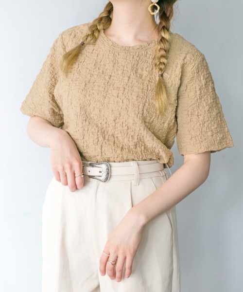 nemne store(ネンネストア)の「さわやかな朝のジャガードトップス(Tシャツ/カットソー・レディース・ブラック/アイボリー/ベージュ/ライム・フリー)」の3枚目の写真