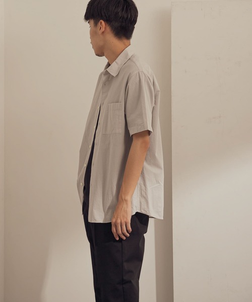 URBAN RESEARCH DOORS（アーバンリサーチドアーズ）の「マイクロサッカー レギュラーカラーシャツ（シャツ/ブラウス・メンズ・グレー/イエロー/ブラック・38/40）」の7枚目の写真