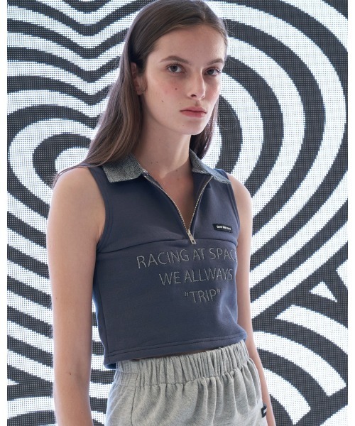 oddoneout(オッドワンアウト)の「『ODD ONE OUT/オッドワンアウト』Denim collar zipper top/デニムカラー ジッパー トップ クロップド丈 スリーブレス(Tシャツ/カットソー・レディース・ネイビー/ブルー/アイボリー・FREE)」の1枚目の写真