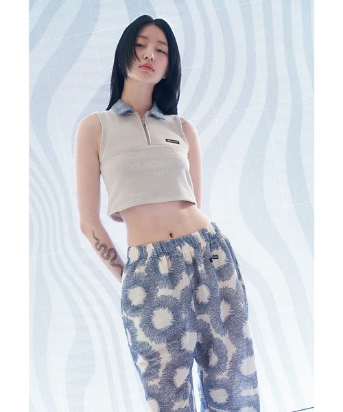 oddoneout(オッドワンアウト)の「『ODD ONE OUT/オッドワンアウト』Denim collar zipper top/デニムカラー ジッパー トップ クロップド丈 スリーブレス(Tシャツ/カットソー・レディース・ネイビー/ブルー/アイボリー・FREE)」の15枚目の写真