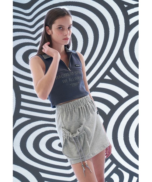 oddoneout(オッドワンアウト)の「『ODD ONE OUT/オッドワンアウト』Denim collar zipper top/デニムカラー ジッパー トップ クロップド丈 スリーブレス(Tシャツ/カットソー・レディース・ネイビー/ブルー/アイボリー・FREE)」の16枚目の写真