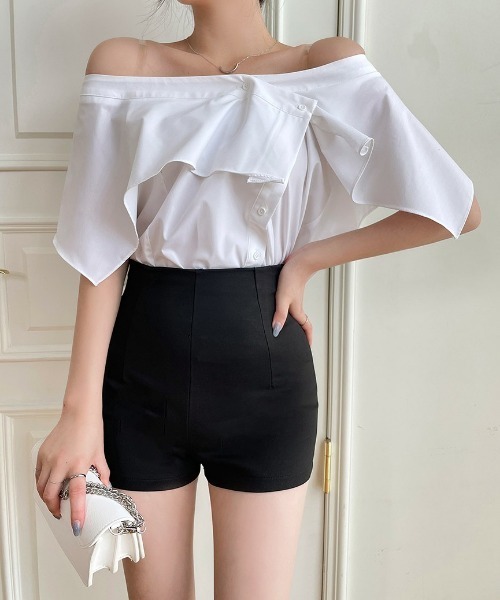 chuu（チュー）の「CHUU スリムハイウエストショートパンツ（その他パンツ・レディース・アイボリー/ブラック・S/M）」の12枚目の写真