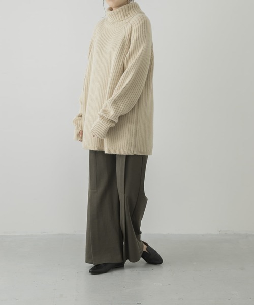 LAATO(ラート)の「TACK SWEAT PANTS(その他パンツ・レディース・カーキ/オフホワイト・FREE)」の11枚目の写真