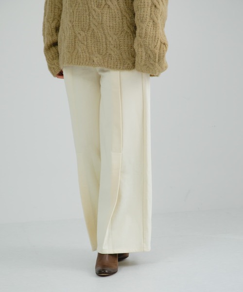 LAATO(ラート)の「TACK SWEAT PANTS(その他パンツ・レディース・カーキ/オフホワイト・FREE)」の17枚目の写真