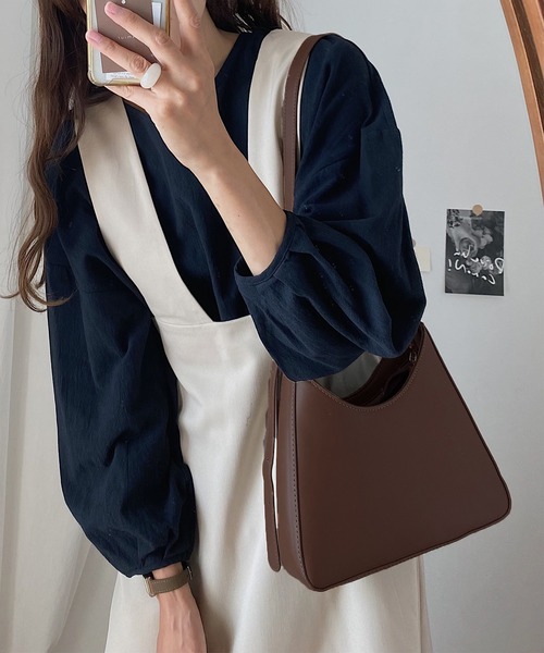 LAUIR（ラウアー）の「ラウンドショルダーバッグ（ショルダーバッグ・レディース・ダークブラウン/ホワイト/ベージュ系その他/ブラック/ブラウン系その他・FREE）」の7枚目の写真