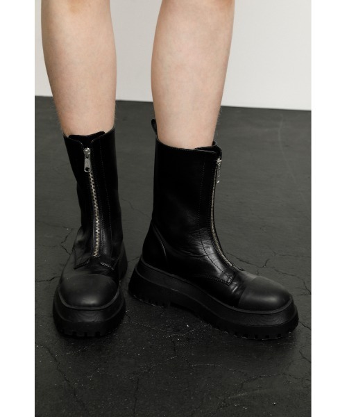 SLY（スライ）の「ZIP UP TRACK SOLE BOOTS ジップアップ トラックソール ブーツ（ブーツ・レディース・ブラック/ベージュ・MEDIUM/LARGE/SMALL）」の11枚目の写真