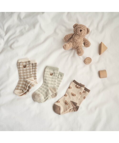 apres les cours（アプレレクール）の「tiny bear 総柄 ソックス（ソックス/靴下・キッズ・ミント/ベージュ/ブラウン・12/18/15 ）」の4枚目の写真