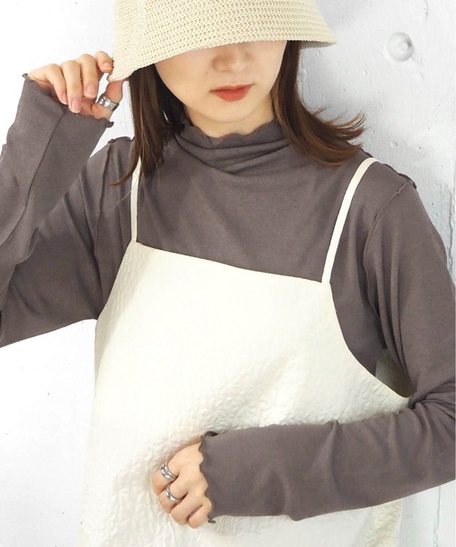 tiptop（ティップトップ）の「【2サイズ展開】シアーメローハイネックロンT 【Lサイズあり】（Tシャツ/カットソー・レディース・オフホワイト/ブラック/ブルー/モカ/グリーン/ブラウン・FREE/L）」の4枚目の写真