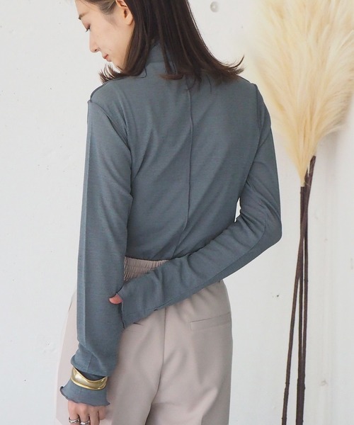 tiptop（ティップトップ）の「【2サイズ展開】シアーメローハイネックロンT 【Lサイズあり】（Tシャツ/カットソー・レディース・オフホワイト/ブラック/ブルー/モカ/グリーン/ブラウン・FREE/L）」の6枚目の写真