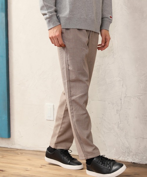 Beno(ビーノ)の「ワイド テーパード イージーシェフパンツ(チノパンツ・メンズ・ブラック系その他3/ネイビー/オリーブ/ベージュ系その他/ベージュ/ブルー系その他/ダークインディゴブルー/ライトインディゴブルー/オフホワイト/ブラウン系その他3/ブラウン系その他/ブラック/ブラウン系その他2・L/M/XL)」の5枚目の写真