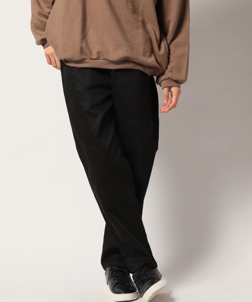 Beno(ビーノ)の「ワイド テーパード イージーシェフパンツ(チノパンツ・メンズ・ブラック系その他3/ネイビー/オリーブ/ベージュ系その他/ベージュ/ブルー系その他/ダークインディゴブルー/ライトインディゴブルー/オフホワイト/ブラウン系その他3/ブラウン系その他/ブラック/ブラウン系その他2・L/M/XL)」の1枚目の写真