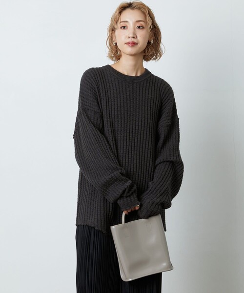 FREAK'S STORE（フリークスストア）の「▽【WEB限定】鬼ワッフルクルーネックダメージニット（ニット/セーター・レディース・ブラック/ベージュ/オリーブ/ブルー/マスタード/ナチュラル/パープル/ネイビー/イエロー・ﾌﾘ-）」の11枚目の写真