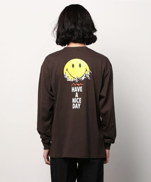 MANASTASH（マナスタッシュ）の「MANASTASH/マナスタッシュ　SMILE MOON LS TEE スマイルムーンロングスリーブティー 7113110（Tシャツ/カットソー・メンズ・ブラック/ダークブラウン・MEDIUM/LARGE/X-LARGE）」の4枚目の写真