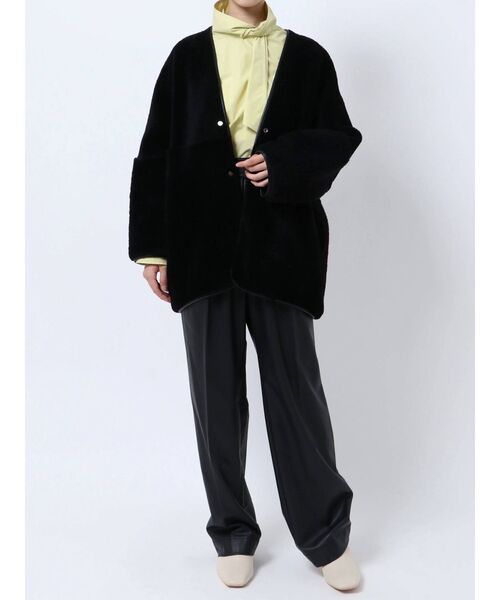 ELENDEEK（エレンディーク）の「ウールボアリバーシブルショートコート