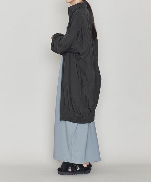 ASTRAET（アストラット）の「＜ASTRAET（アストラット）＞スソゴム スタンドカラー ナイロンブルゾン（ナイロンジャケット・レディース・ブラック/モカ・FREE）」の7枚目の写真