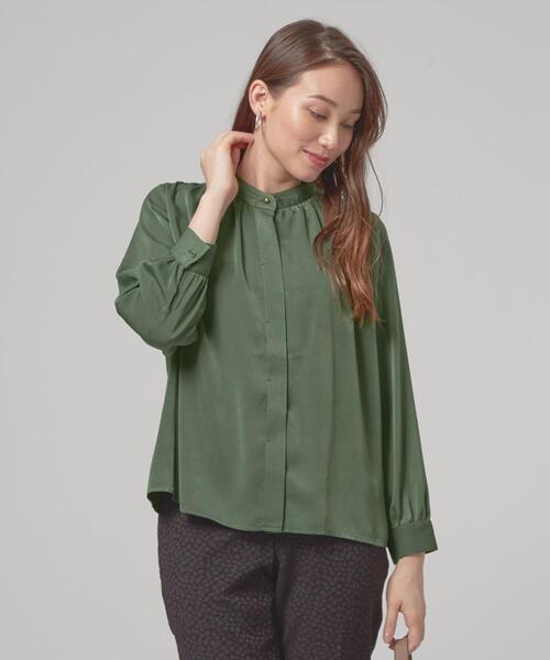 closet story(クローゼットストーリー)の「<closet story(クローゼットストーリー)>ビキモウ スタンドカラー ギャザー ブラウス(シャツ/ブラウス・レディース・ダークグリーン/ベージュ/オレンジ系その他・FREE)」の3枚目の写真