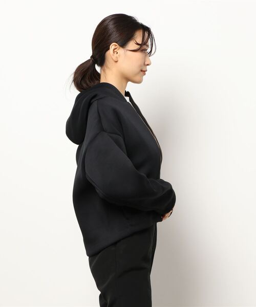 Three Four Time（ｽﾘｰﾌｫｰﾀｲﾑ）の「ZIPパーカー袖タックブルゾン（パーカー・レディース・グリーン/ベージュ/ブラック・FREE）」の4枚目の写真