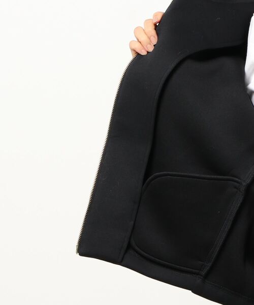 Three Four Time（ｽﾘｰﾌｫｰﾀｲﾑ）の「ZIPパーカー袖タックブルゾン（パーカー・レディース・グリーン/ベージュ/ブラック・FREE）」の6枚目の写真