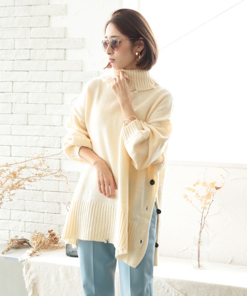 White Collection（ホワイトコレクション）の「2021AW　5GG　モヘアタッチタートルネックロング丈ニット（ニット/セーター・レディース・ブラック/グリーン/アイボリー/ライトベージュ・FREE）」の2枚目の写真