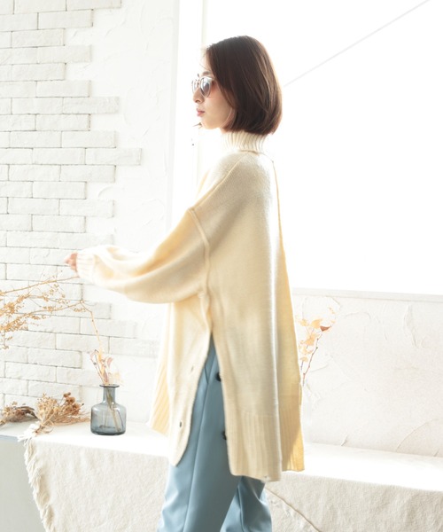 White Collection（ホワイトコレクション）の「2021AW　5GG　モヘアタッチタートルネックロング丈ニット（ニット/セーター・レディース・ブラック/グリーン/アイボリー/ライトベージュ・FREE）」の9枚目の写真