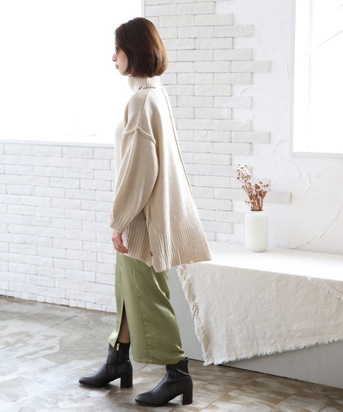 White Collection（ホワイトコレクション）の「2021AW　5GG　モヘアタッチタートルネックロング丈ニット（ニット/セーター・レディース・ブラック/グリーン/アイボリー/ライトベージュ・FREE）」の13枚目の写真