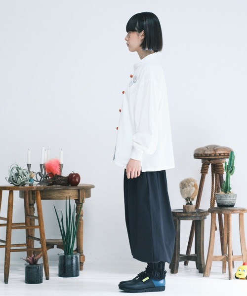 bedsidedrama(ベットサイドドラマ)の「bedsidedrama/ベッドサイドドラマ/Fake China Shirt(シャツ/ブラウス・レディース・ブラック/ホワイト・2/1)」の4枚目の写真