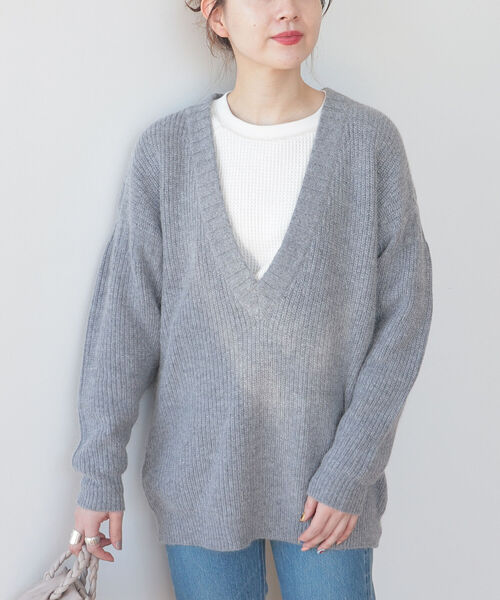 BEAMS LIGHTS(ビームスライツ)の「BEAMS LIGHTS / 5ゲージ 片畦 ラムウール混 Vネック ニット(ニット/セーター・レディース・ネイビー/グレー/ピンク・ONE SIZE)」の12枚目の写真