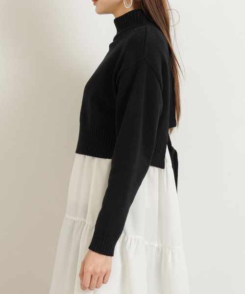 Newlyme（ニューリーミー）の「バックオープンハイネックニットトップス（ニット/セーター・レディース・ホワイト/ブラック/ブラウン/グリーン/ブルーグレー/グレイッシュベージュ・MEDIUM/LARGE/X-LARGE）」の16枚目の写真