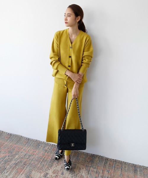 ロング丈Vネックニットカーディガン＆ベアトップオールインワンのセットアップ