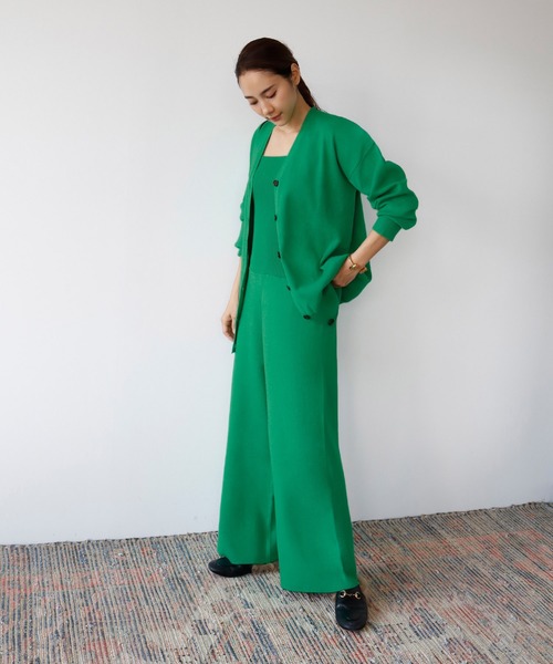 ロング丈Vネックニットカーディガン＆ベアトップオールインワンのセットアップ