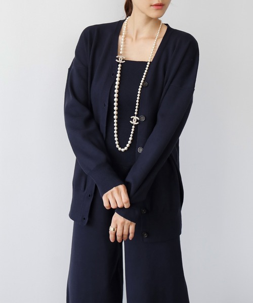 ロング丈Vネックニットカーディガン＆ベアトップオールインワンのセットアップ