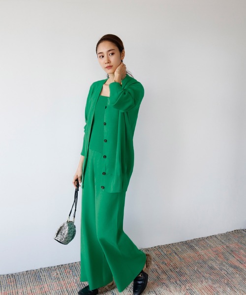 ロング丈Vネックニットカーディガン＆ベアトップオールインワンのセットアップ