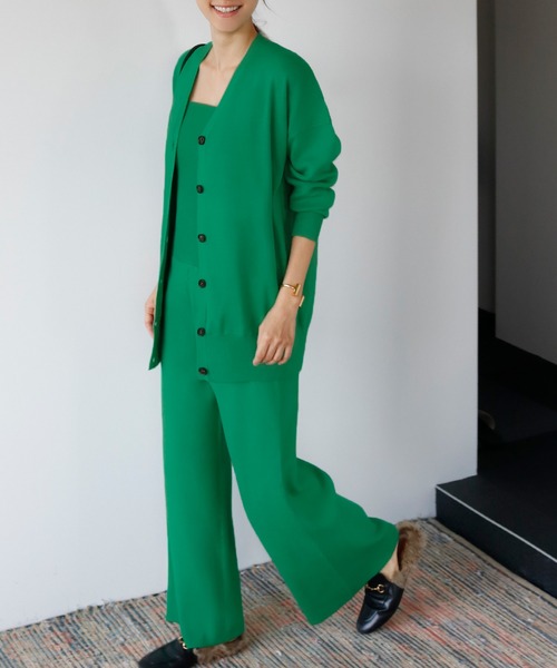 ロング丈Vネックニットカーディガン＆ベアトップオールインワンのセットアップ