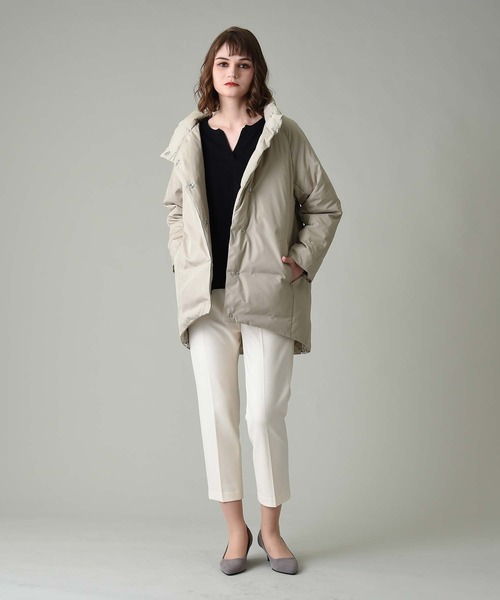 RAW FUDGE（ローファッジ）の「スタンドカラーミドルダウンコート（ダウンジャケット/コート・レディース・チャコールグレー/オリーブ・M）」の8枚目の写真