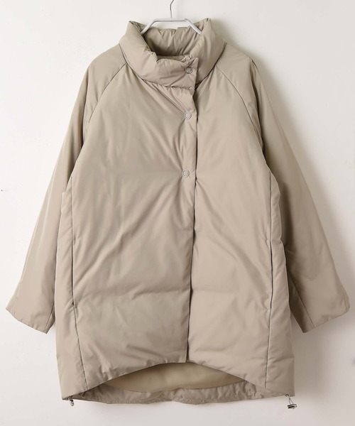 RAW FUDGE（ローファッジ）の「スタンドカラーミドルダウンコート（ダウンジャケット/コート・レディース・チャコールグレー/オリーブ・M）」の6枚目の写真