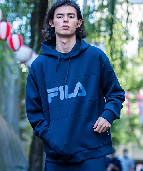 FILA(フィラ)の「『FILA/フィラ』ロゴプリントストレッチプルパーカー(パーカー・メンズ・ブラック/ネイビー/カーキ・M/L)」の18枚目の写真