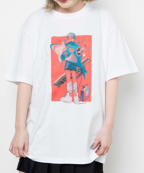 WEGO GRAPHICS(ウィゴーグラフィックス)の「WEGO /放課後アート部 互田 T(Tシャツ/カットソー・メンズ・ホワイト/ブラック・MEDIUM/LARGE/X-LARGE)」の2枚目の写真