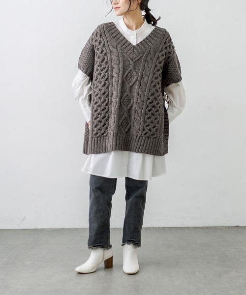 PUAL CE CIN（ピュアルセシン）の「シェットランドケーブルニットベスト（ベスト・レディース・アイボリー/モカ/スミクロ・FREE）」の9枚目の写真