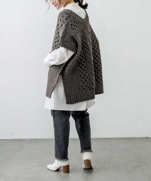 PUAL CE CIN（ピュアルセシン）の「シェットランドケーブルニットベスト（ベスト・レディース・アイボリー/モカ/スミクロ・FREE）」の7枚目の写真