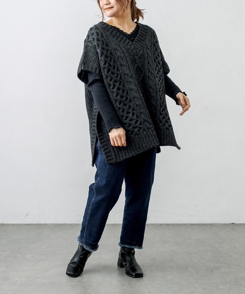 PUAL CE CIN（ピュアルセシン）の「シェットランドケーブルニットベスト（ベスト・レディース・アイボリー/モカ/スミクロ・FREE）」の5枚目の写真