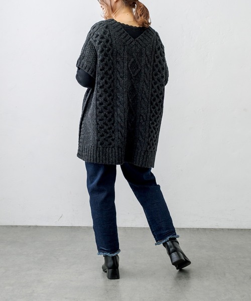 PUAL CE CIN（ピュアルセシン）の「シェットランドケーブルニットベスト（ベスト・レディース・アイボリー/モカ/スミクロ・FREE）」の17枚目の写真