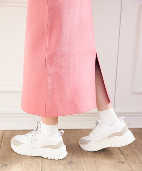 vis-`a-vis(ビサビ)の「【WEB限定】【高橋愛コラボ】前後2WAYスポンジニットタイトスカート【セットアップ対応】(スカート・レディース・ダークブラウン/ピンク/ブラック/キナリ/イエロー・S/M)」の7枚目の写真