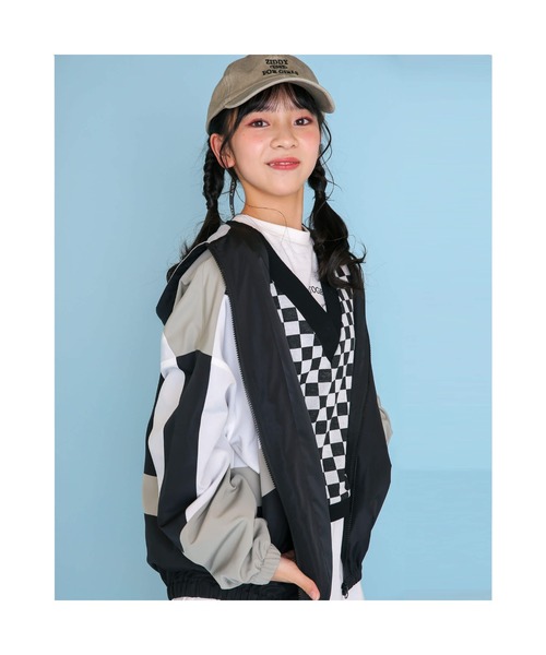 ZIDDY(ジディ)の「ZIDDY/【ニコ☆プチ4月号掲載】フード ロゴ入り カラー 切り替え ジャケット (130~160cm)(ブルゾン・キッズ・ブルー/グリーン・160/150/130/140)」の11枚目の写真
