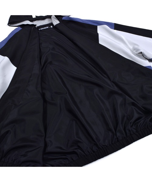 ZIDDY(ジディ)の「ZIDDY/【ニコ☆プチ4月号掲載】フード ロゴ入り カラー 切り替え ジャケット (130~160cm)(ブルゾン・キッズ・ブルー/グリーン・160/150/130/140)」の12枚目の写真