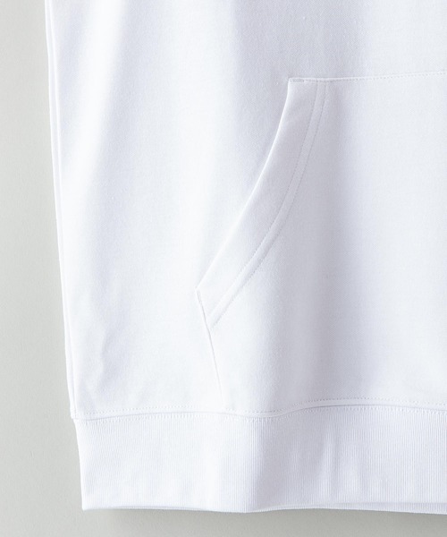 OUTDOOR PRODUCTS APPAREL(アウトドアプロダクツアパレル)の「防シワ UVカット フードエンボスロゴプルオーバーパーカー イージーケア商材 ワンポイントブランドロゴ(パーカー・メンズ・ホワイト/ブラック/カーキ・MEDIUM/LARGE/X-LARGE)」の11枚目の写真