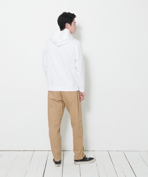 OUTDOOR PRODUCTS APPAREL(アウトドアプロダクツアパレル)の「防シワ UVカット フードエンボスロゴプルオーバーパーカー イージーケア商材 ワンポイントブランドロゴ(パーカー・メンズ・ホワイト/ブラック/カーキ・MEDIUM/LARGE/X-LARGE)」の18枚目の写真